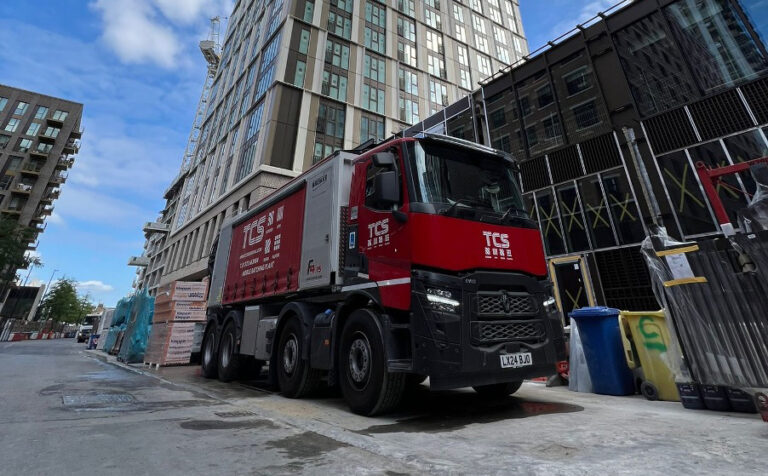 Mobile Batching Revolutionises Screeding